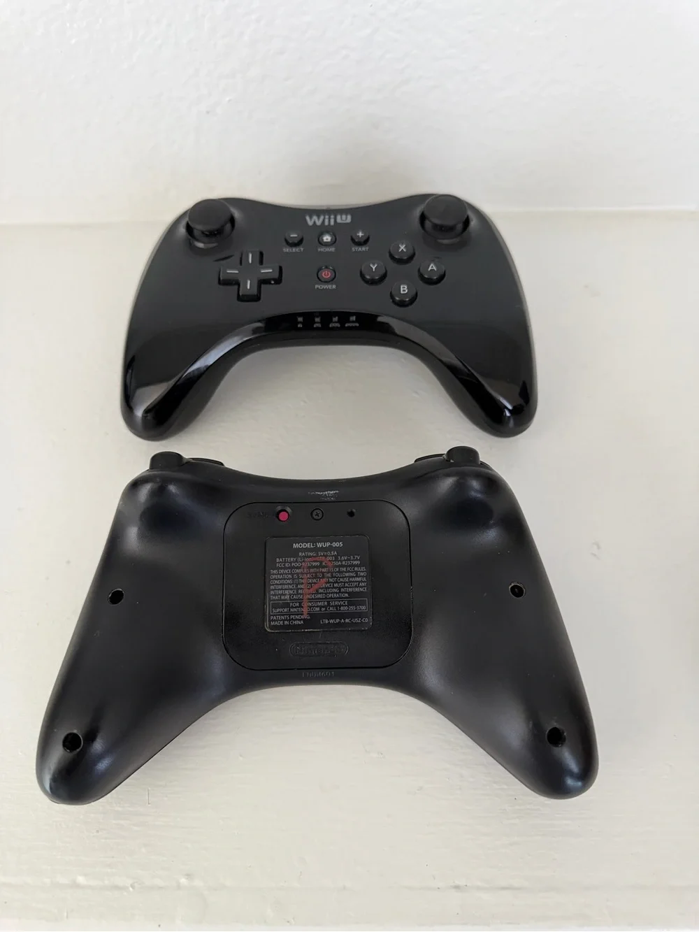 Nintendo Wii U Bluetooth Wireless Pro Gamepad 2 Black Controllers no Wires